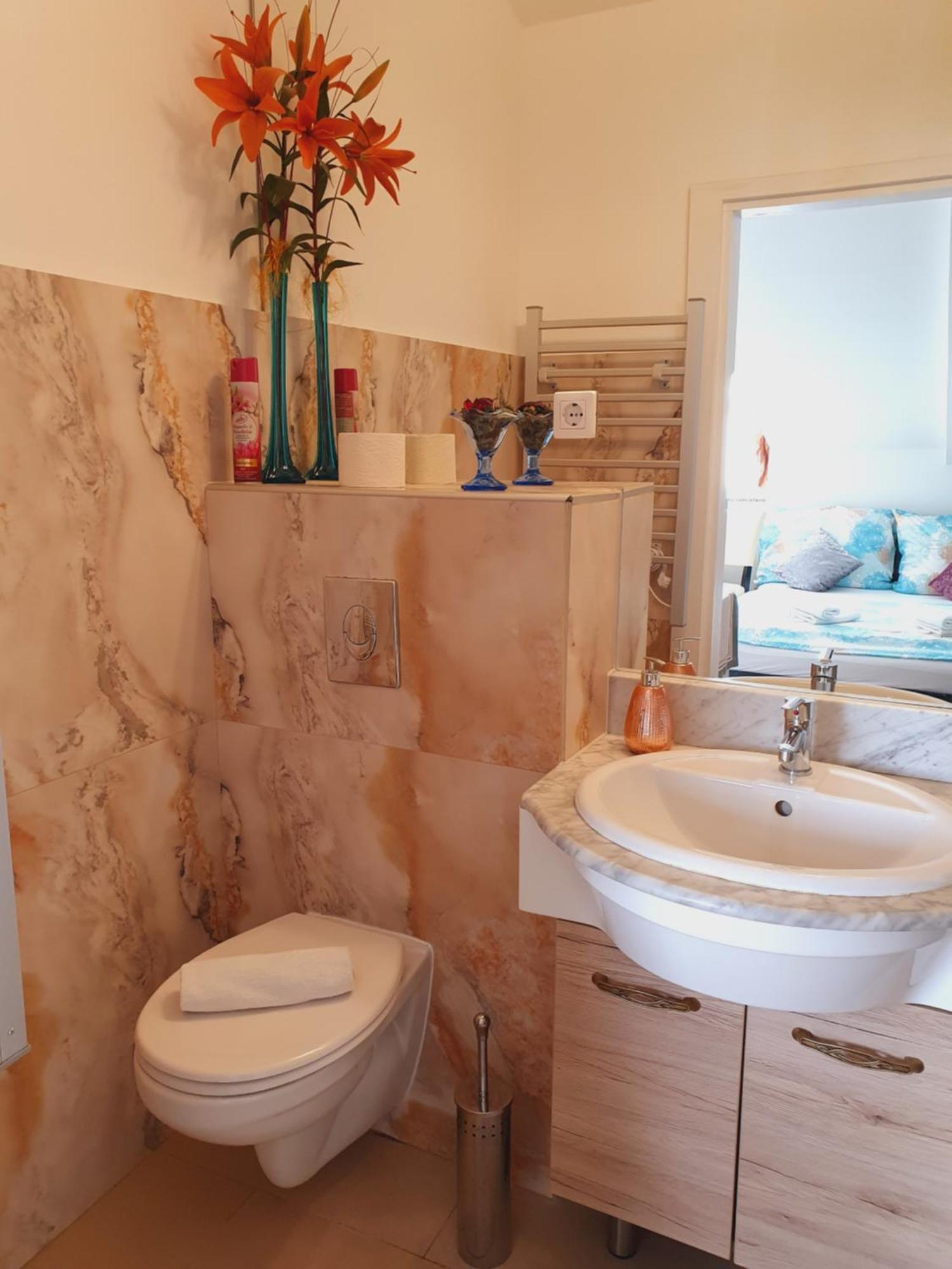 Karmelita Boutique Apartman Sopron Room photo
